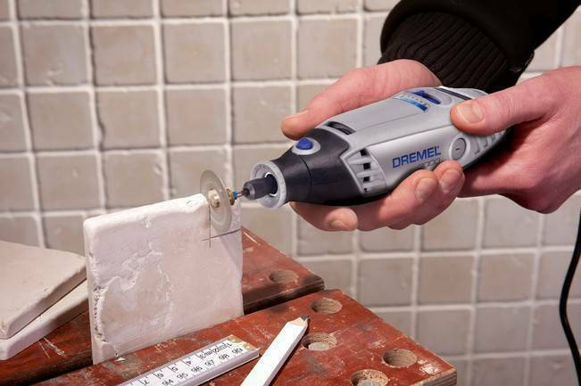 Dremel 3000 3000 5 Περιστροφικό Πολυεργαλείο 130W με Ρύθμιση Ταχύτητας F0133000JW 3