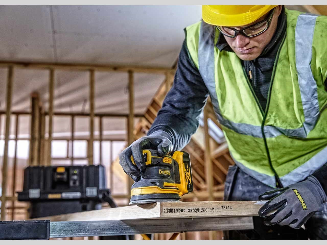 Dewalt Έκκεντρο Τριβείο 125mm Μπαταρίας 18V με Ρύθμιση Ταχύτητας Solo DCW210N 7